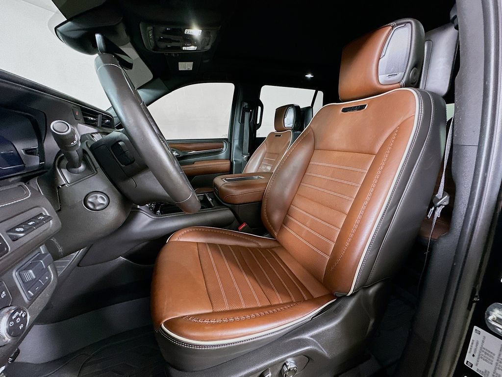 Used 2023 GMC Yukon Denali Ultimate AWD/4WD image 16