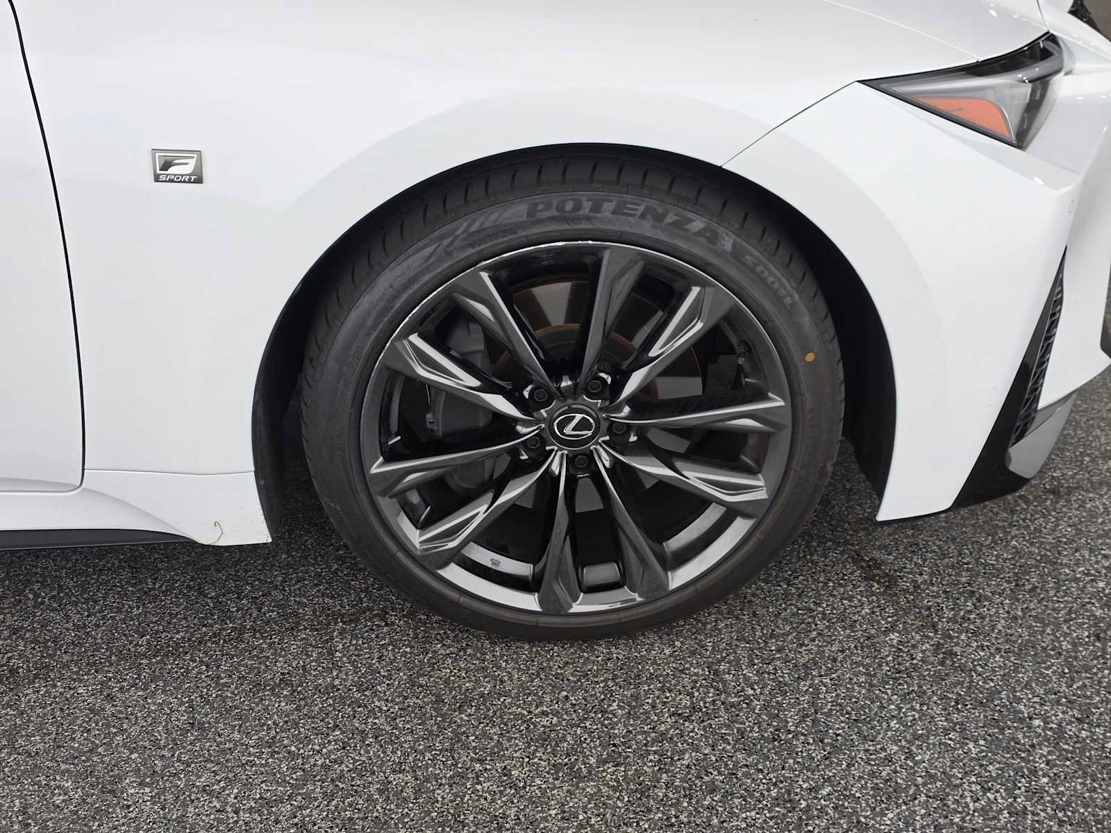Used 2024 Lexus IS 350 F Sport RWD image 9