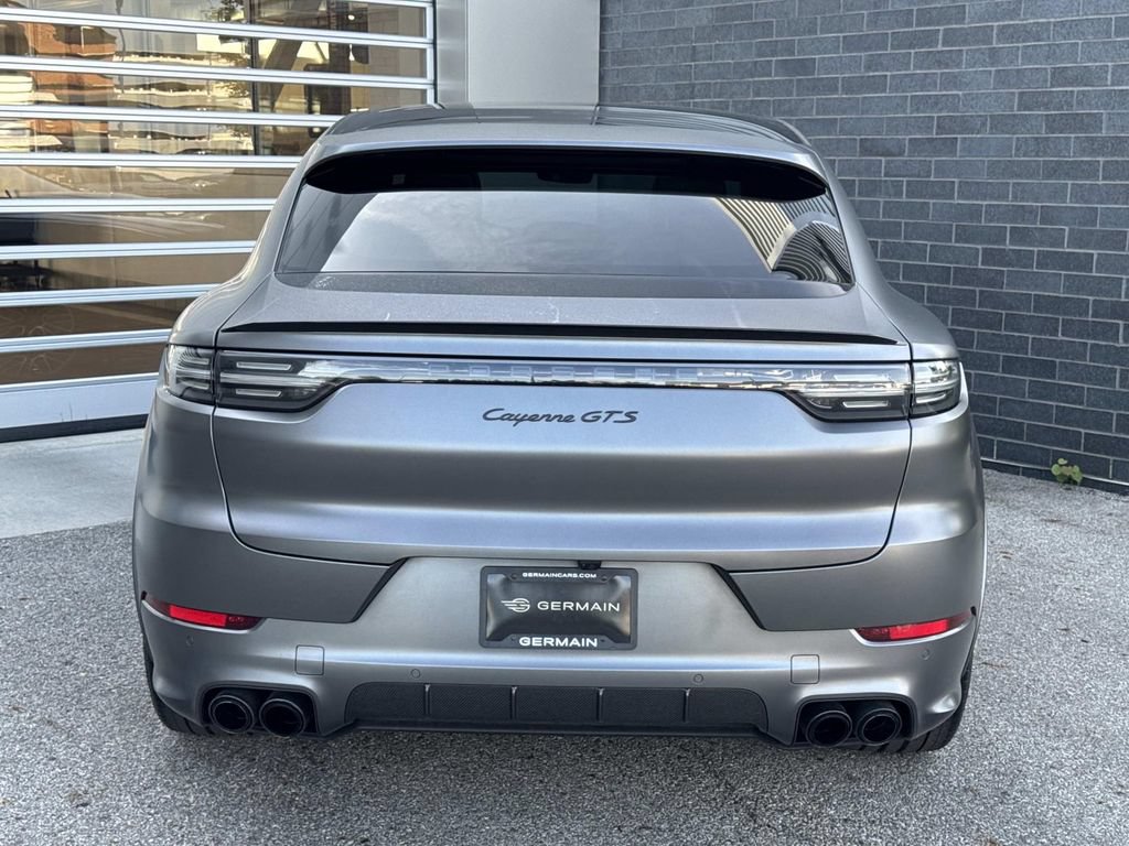 Used 2022 Porsche Cayenne GTS AWD/4WD image 5