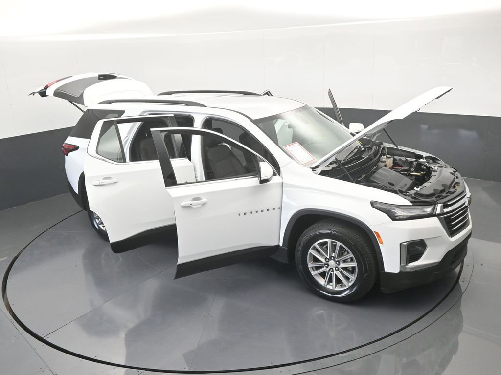 Used 2023 Chevrolet Traverse LT image 71