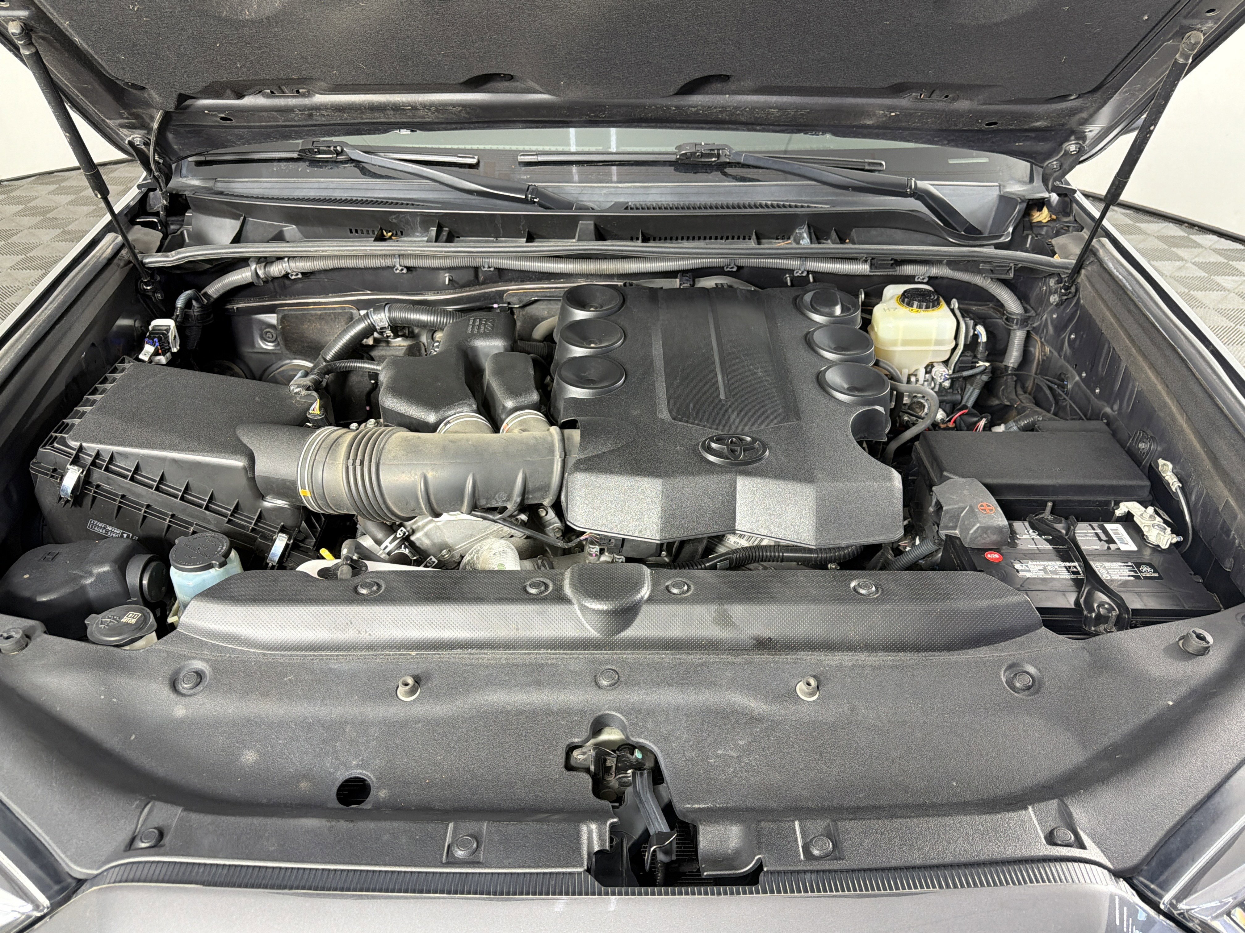 Used 2017 Toyota 4Runner Limited image 6