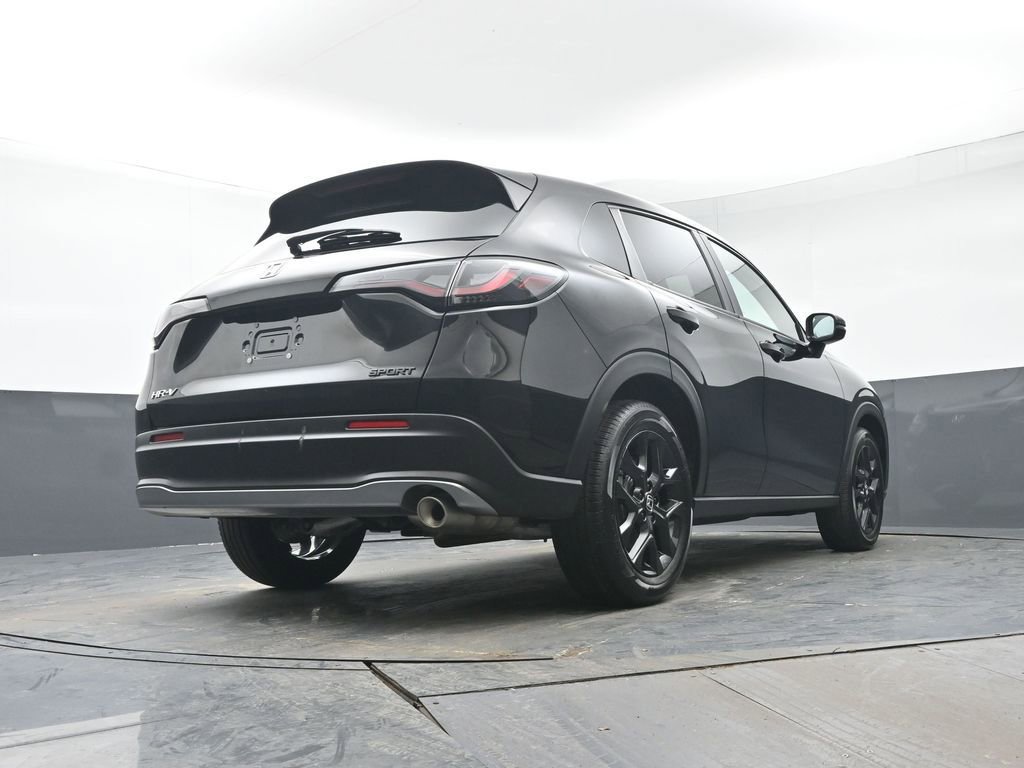 Used 2025 Honda HR-V Sport image 32
