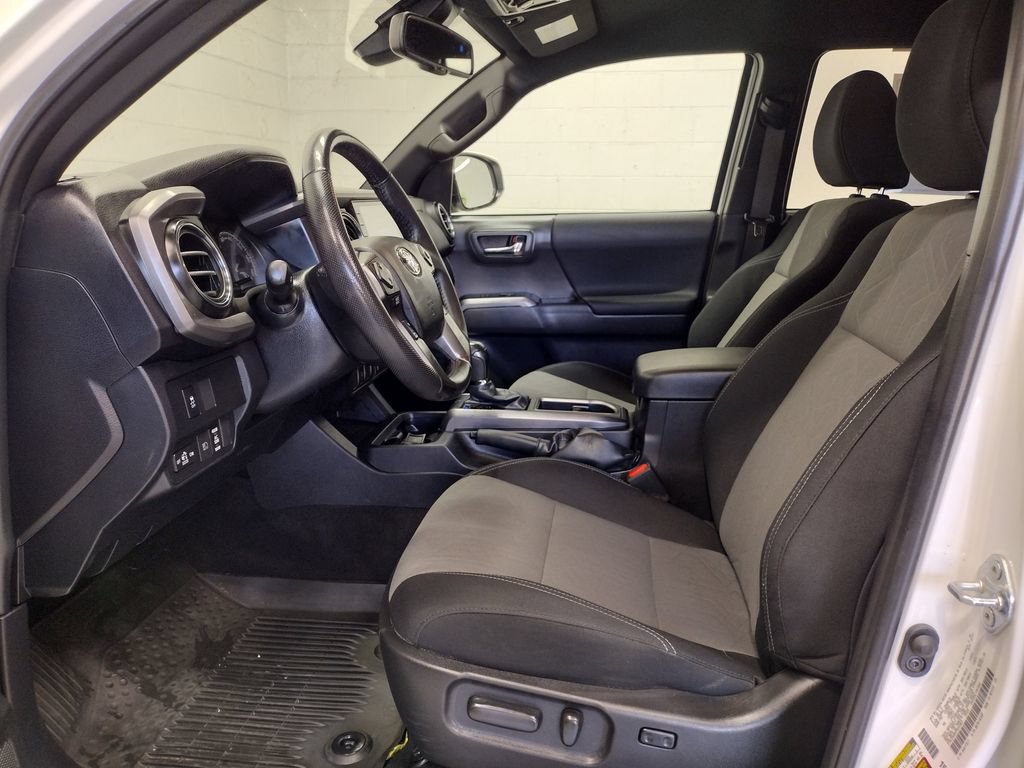 Used 2023 Toyota Tacoma TRD Off-Road AWD/4WD image 24
