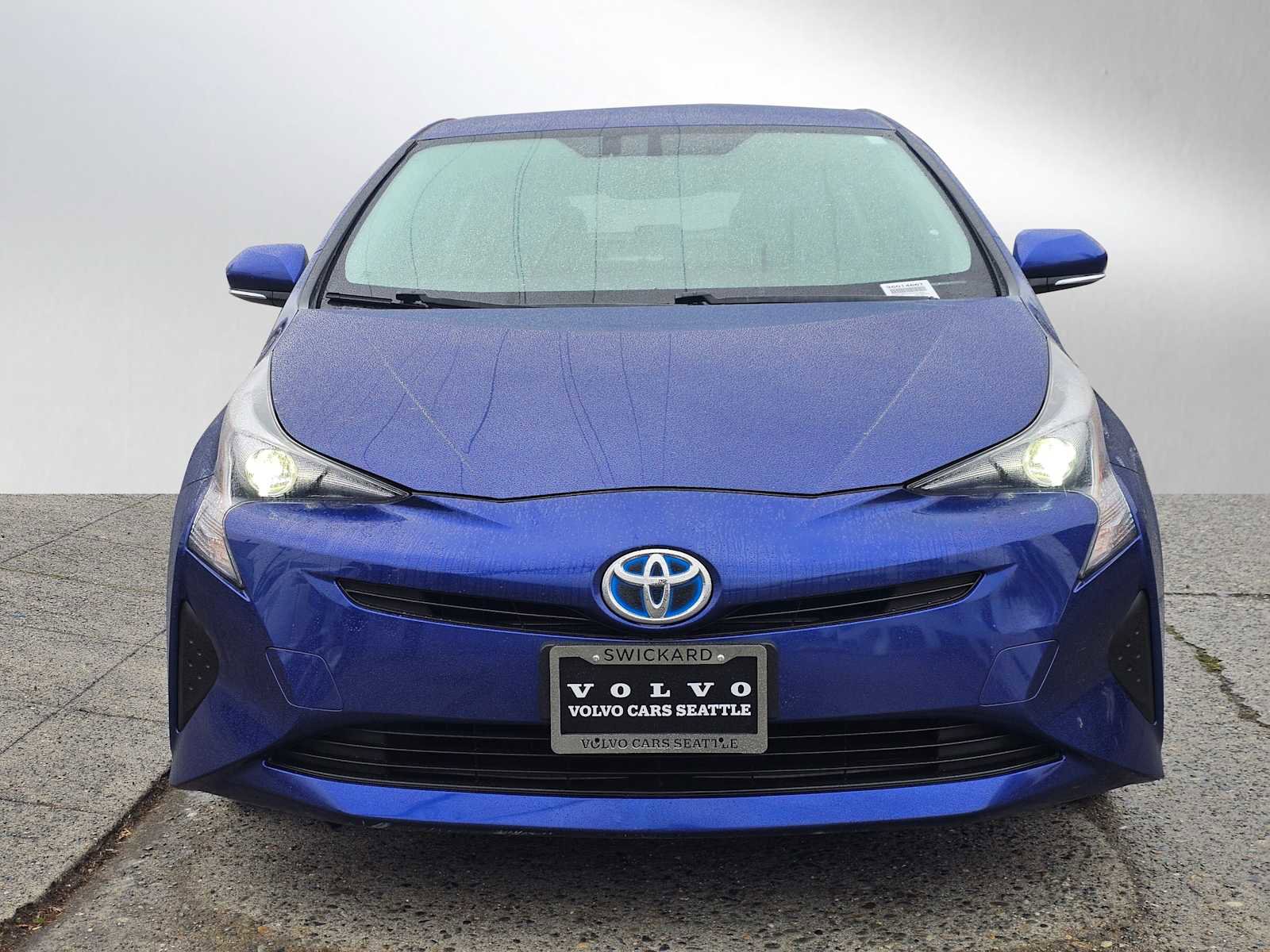 Used 2016 Toyota Prius Four image 6