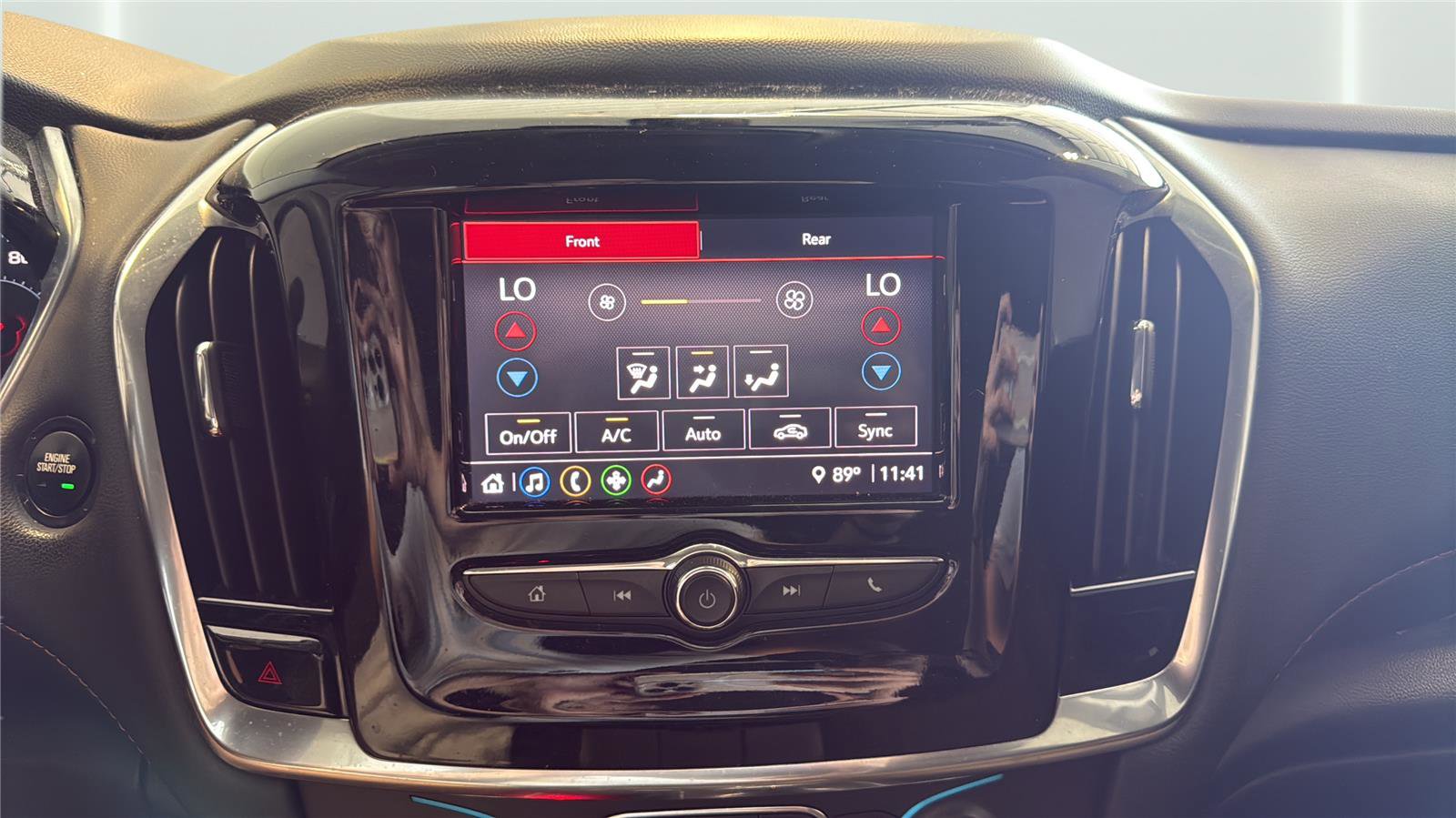 Used 2021 Chevrolet Traverse LS image 17