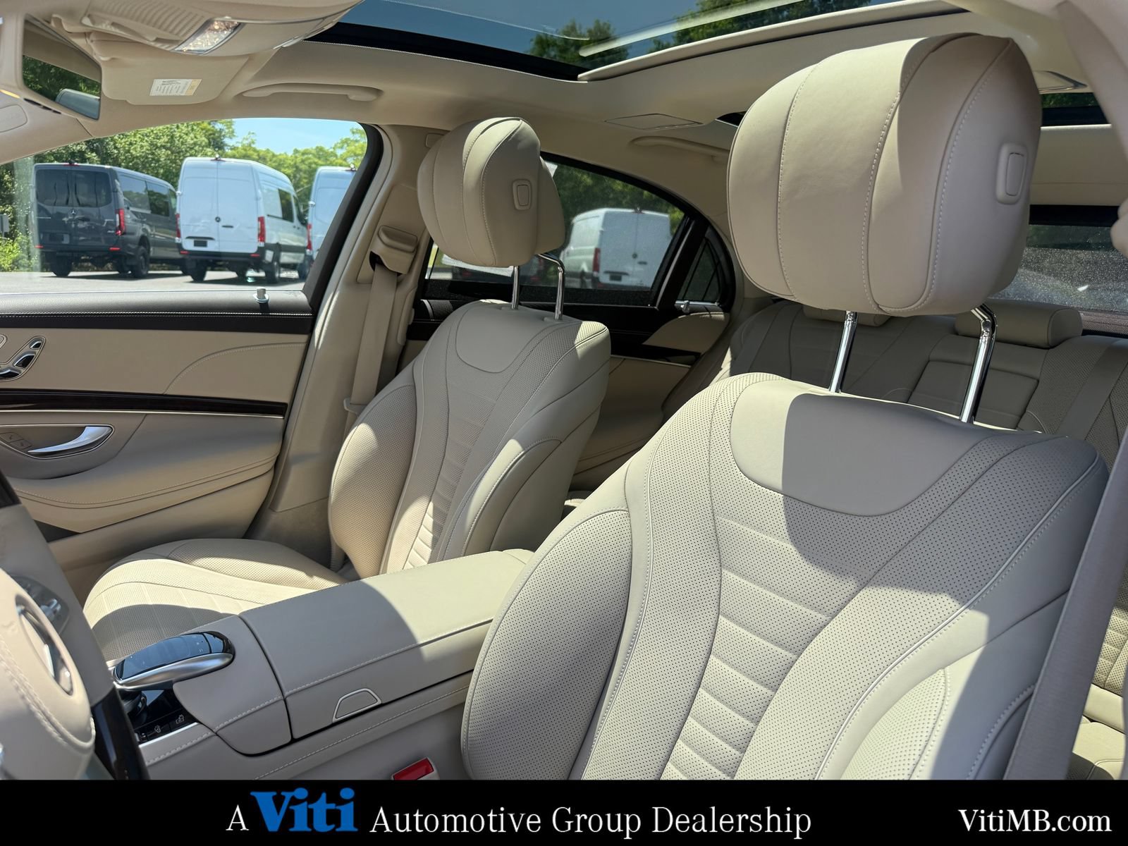 Used 2019 Mercedes-Benz S 560 Sedan image 18