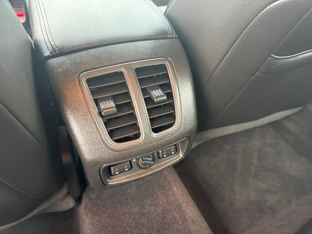 Used 2018 Ford Taurus SHO image 27