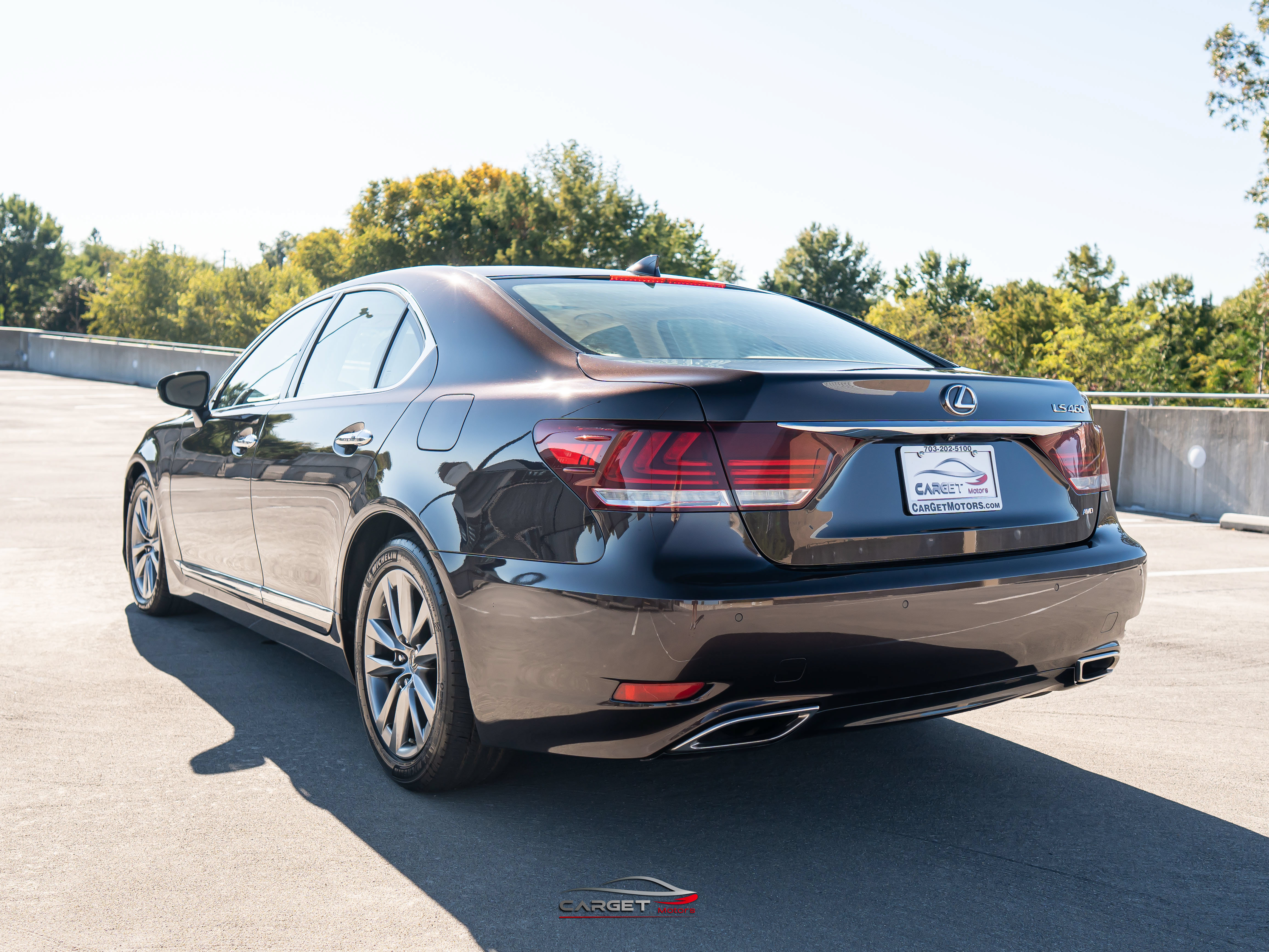 Used 2016 Lexus LS 460 AWD w/ Comfort Package image 4