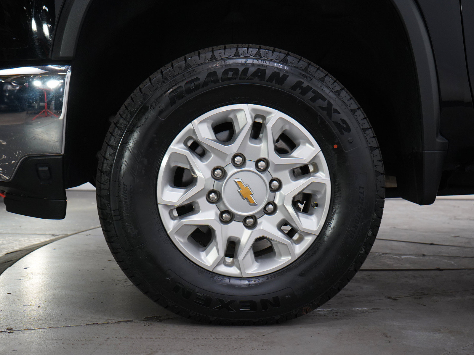 Used 2024 Chevrolet Silverado 3500 LT w/ Safety Package AWD/4WD image 28