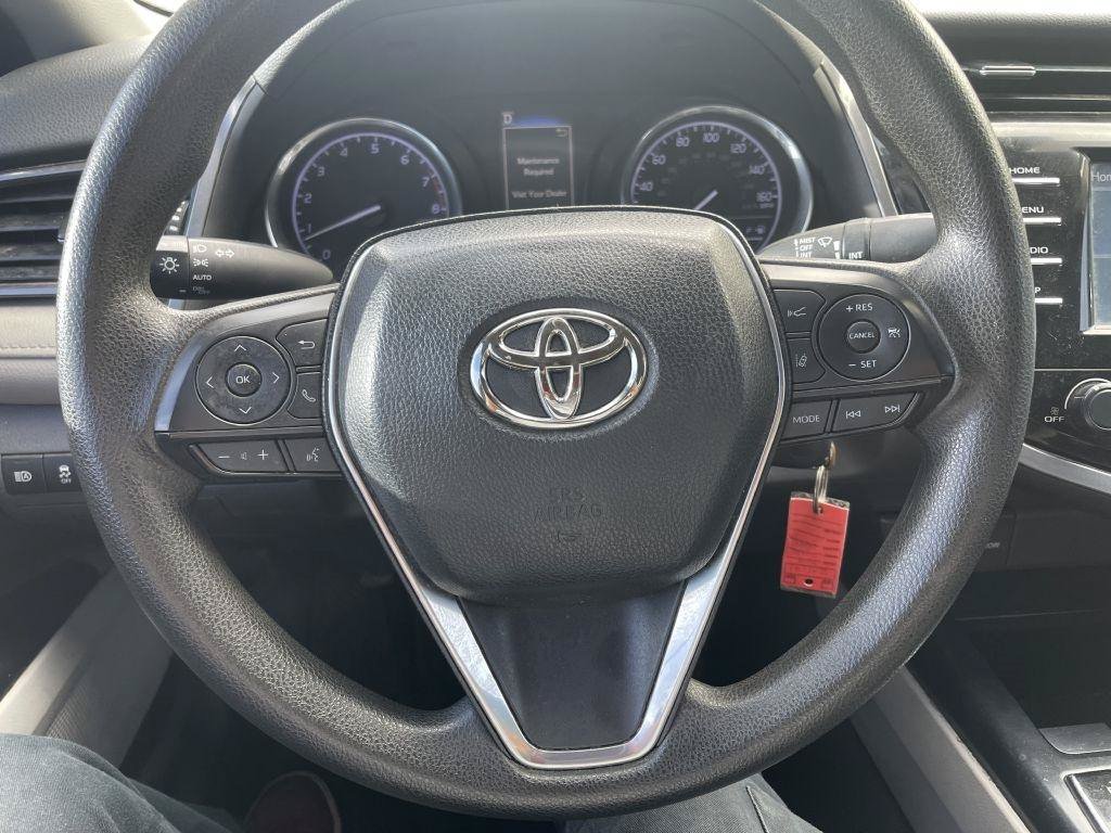 Used 2019 Toyota Camry LE FWD image 7