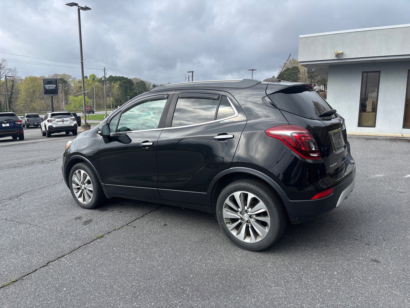 Used 2017 Buick Encore Preferred image 4