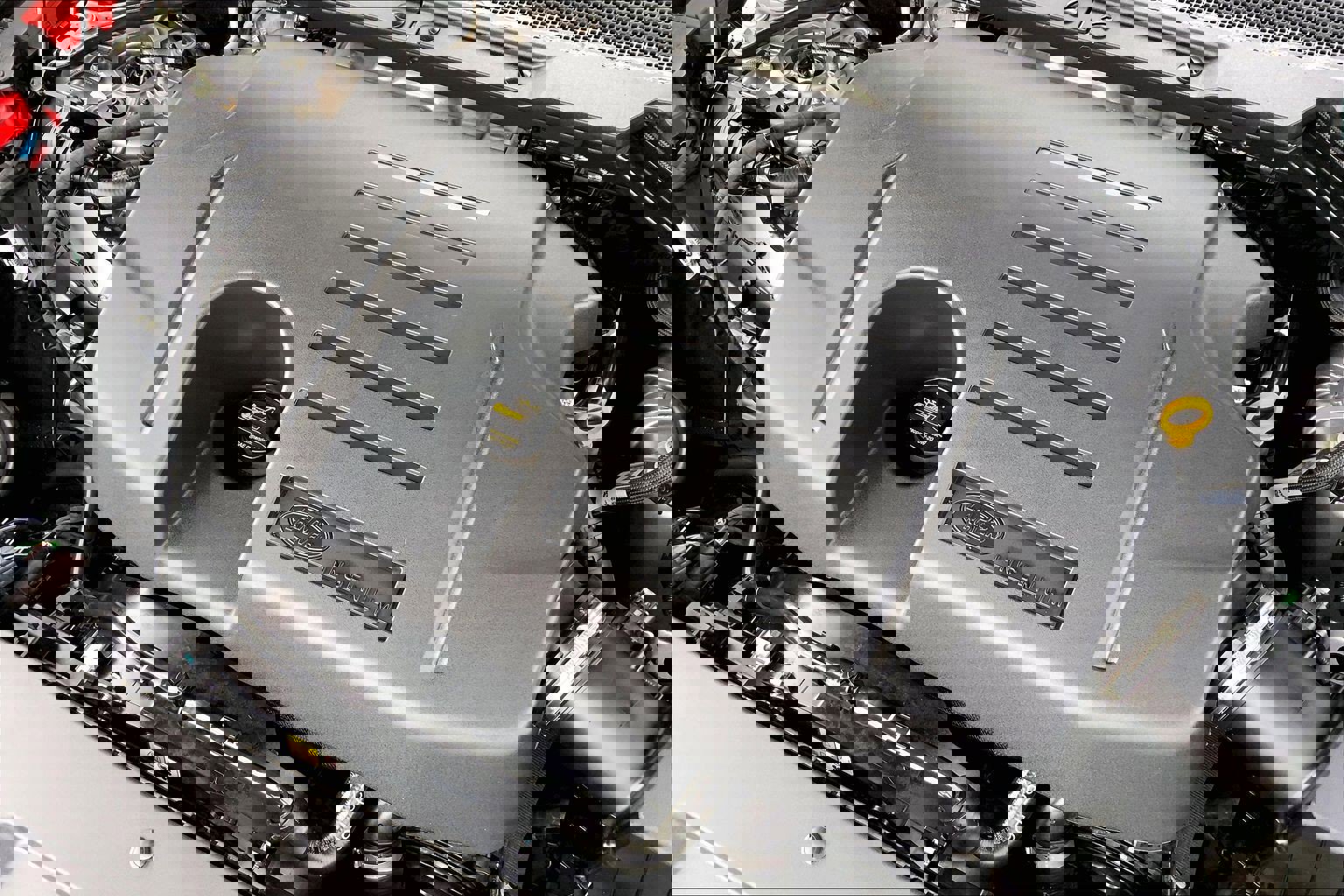 Used 2023 Land Rover Defender 110 SE image 29