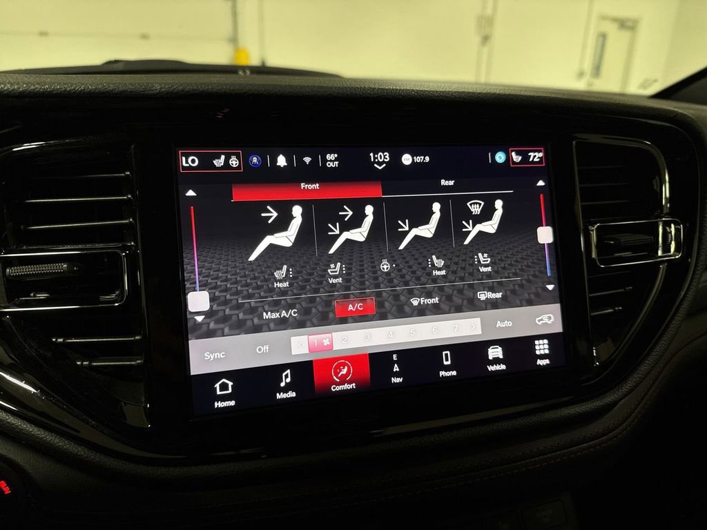 Used 2024 Dodge Durango GT AWD/4WD image 17