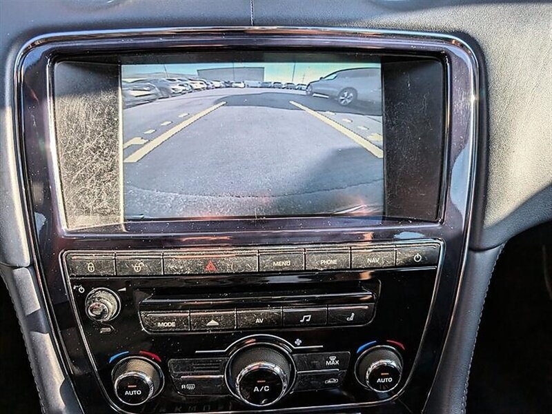 Used 2012 Jaguar XJ L RWD image 24