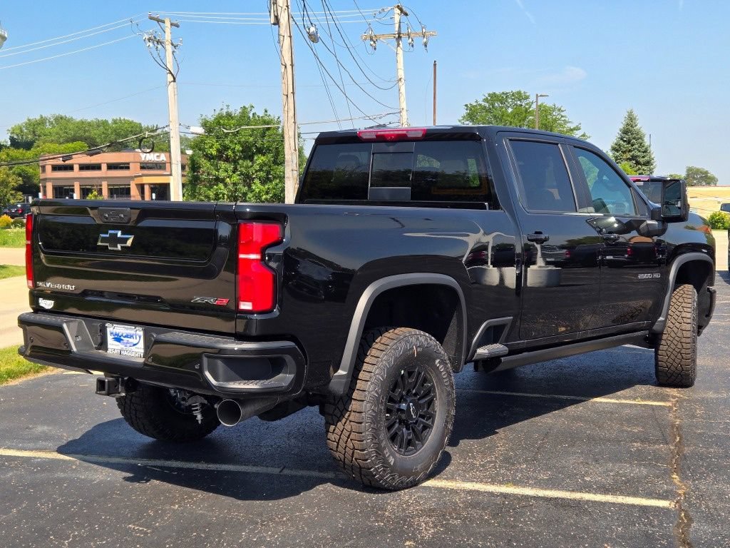 New 2026 Chevrolet Silverado 2500 ZR2 AWD/4WD image 11
