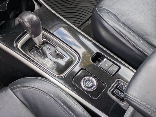 Used 2020 Mitsubishi Outlander SEL AWD/4WD image 26