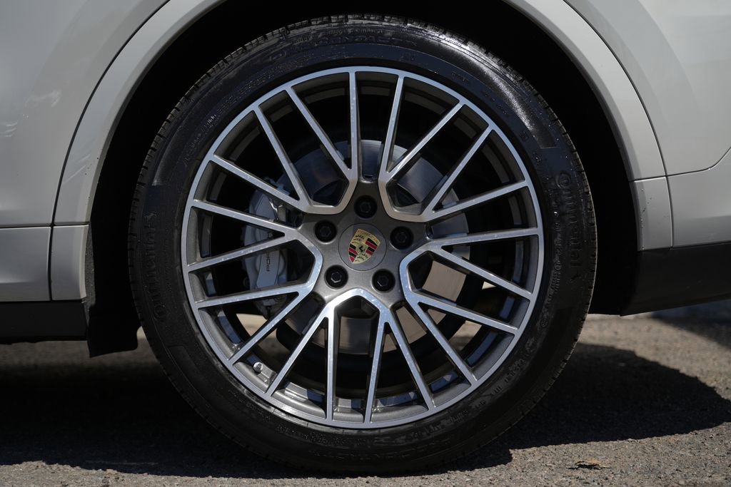 Used 2023 Porsche Cayenne Turbo w/ Premium Package Plus (PI3) image 14