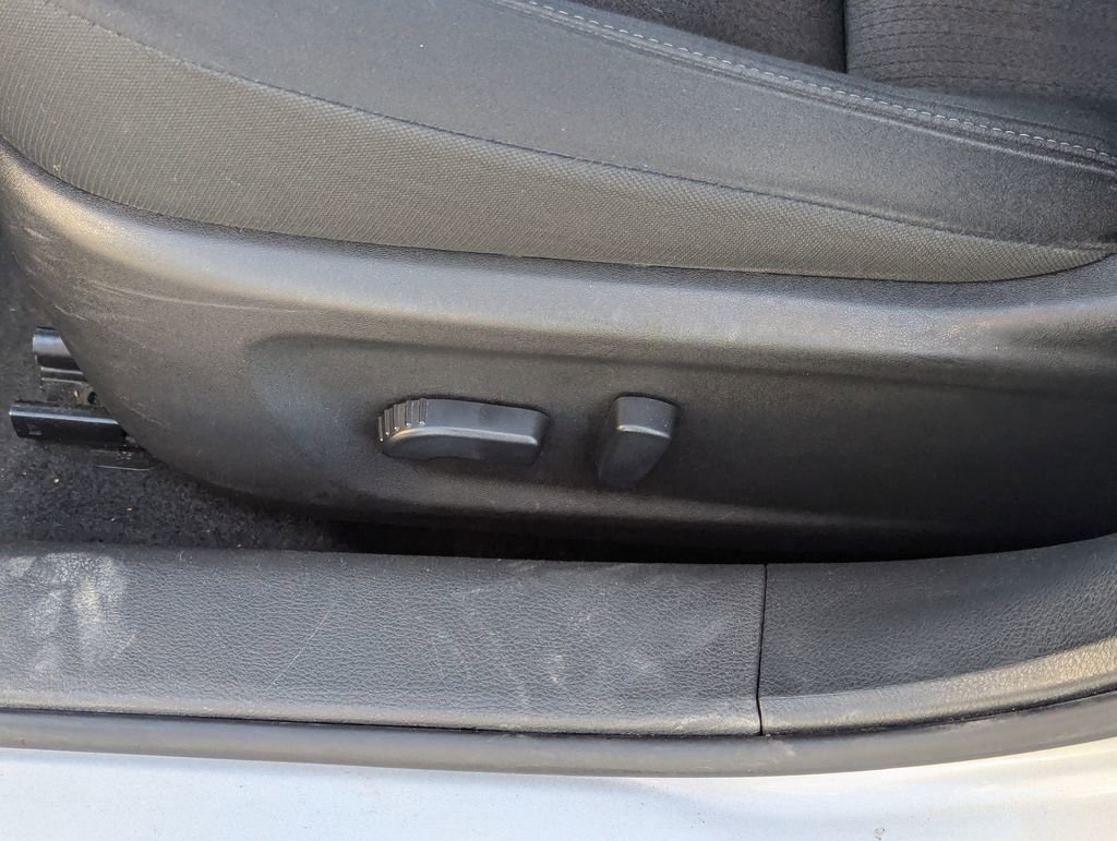 Used 2024 Nissan Altima 2.5 SV FWD image 26
