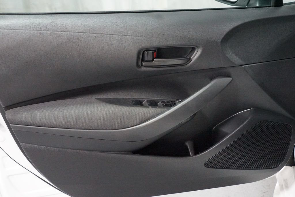 Certified 2024 Toyota Corolla LE FWD image 27
