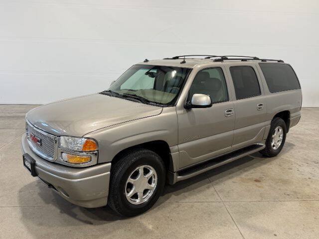 Used 2003 GMC Yukon XL Denali AWD/4WD image 2