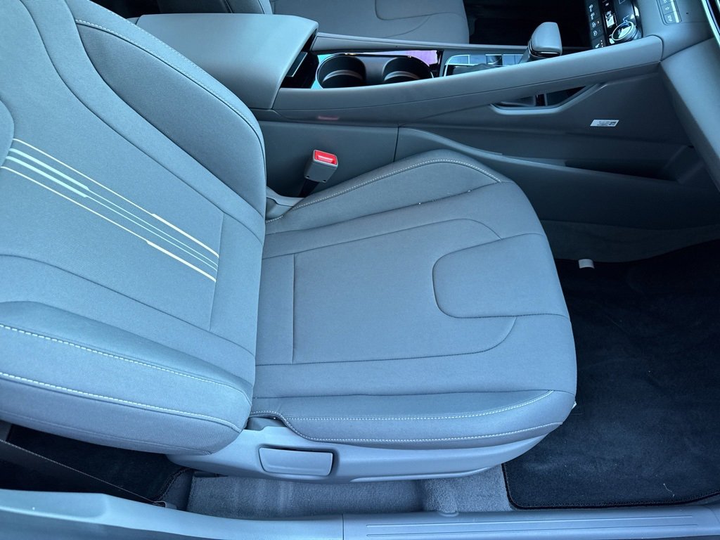 New 2025 Hyundai Elantra SEL image 15