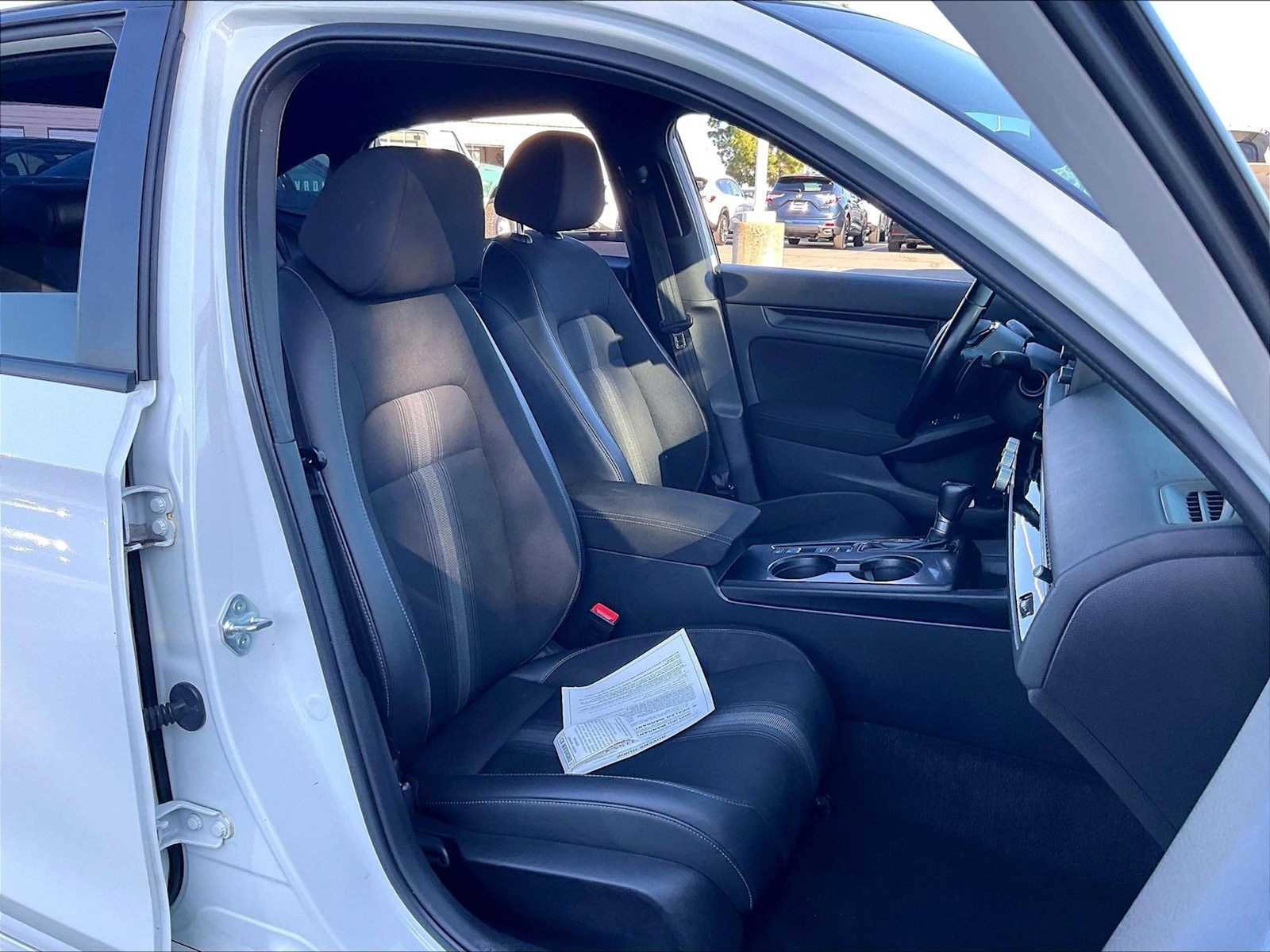 Used 2023 Honda Civic Sport image 10