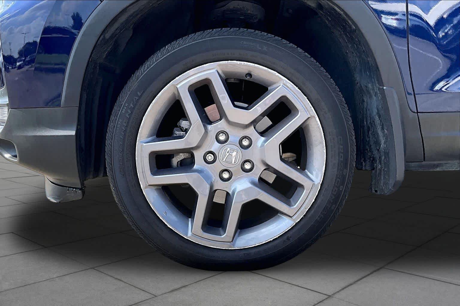 Used 2023 Honda Passport EX-L image 10