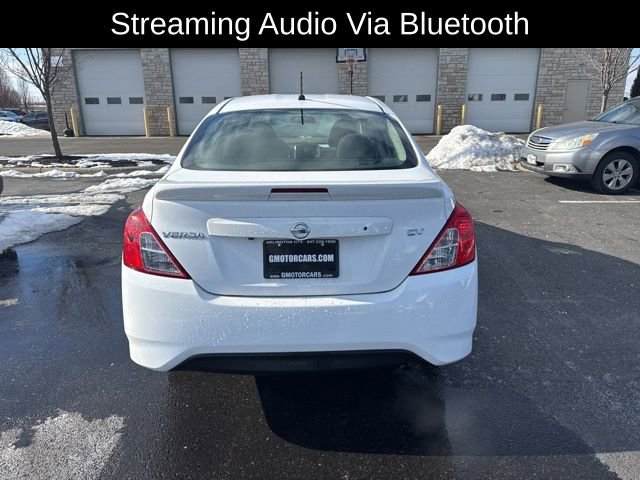 Used 2019 Nissan Versa SV image 4