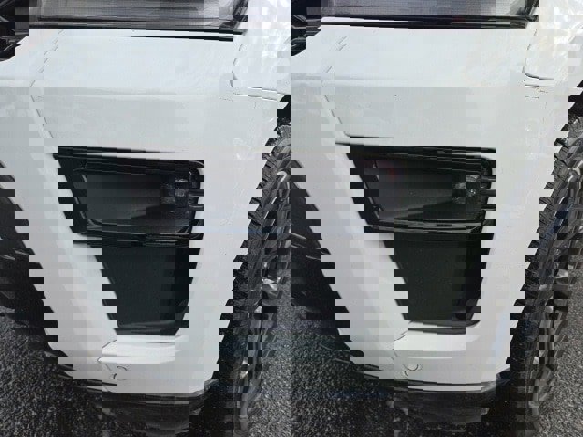 Used 2024 Ford Expedition Limited image 10