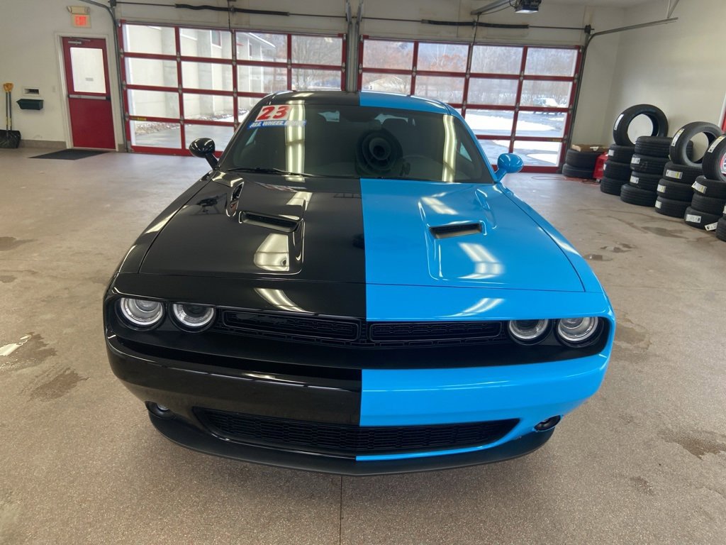 Certified 2023 Dodge Challenger SXT w/ Blacktop Package image 2