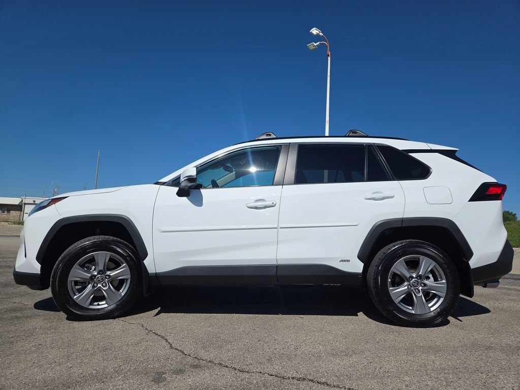 Used 2024 Toyota RAV4 XLE AWD/4WD image 19