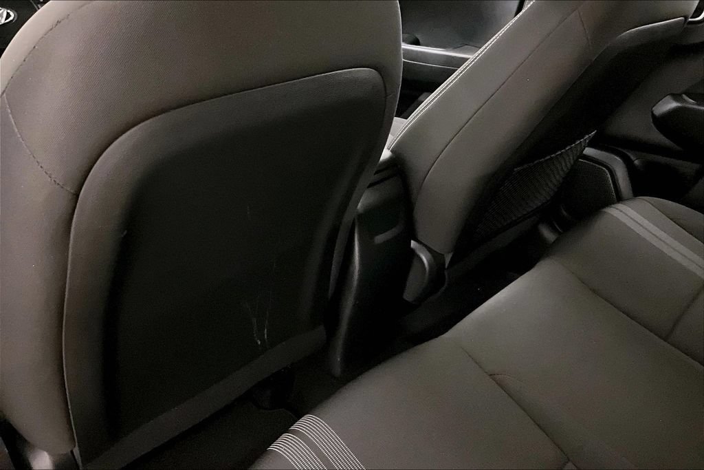 Used 2023 Hyundai Venue SEL FWD image 10