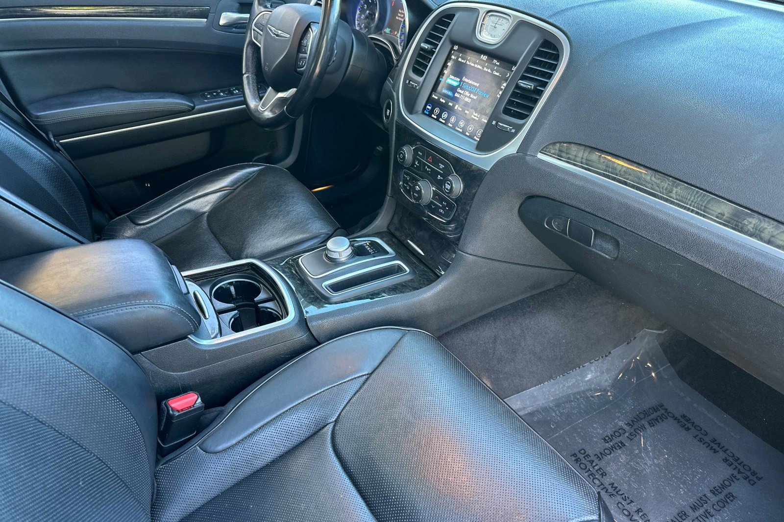 Used 2018 Chrysler 300 Limited w/ Safetytec Plus Group RWD image 32