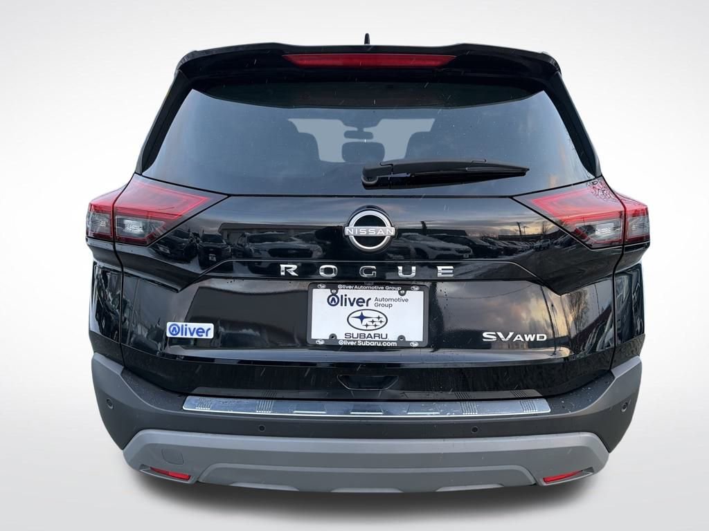 Used 2023 Nissan Rogue SV w/ SV Premium B Package image 15