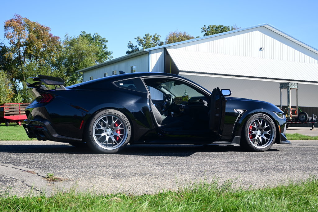New 2026 Ford Mustang GT Premium w/ GT Performance Package RWD image 11