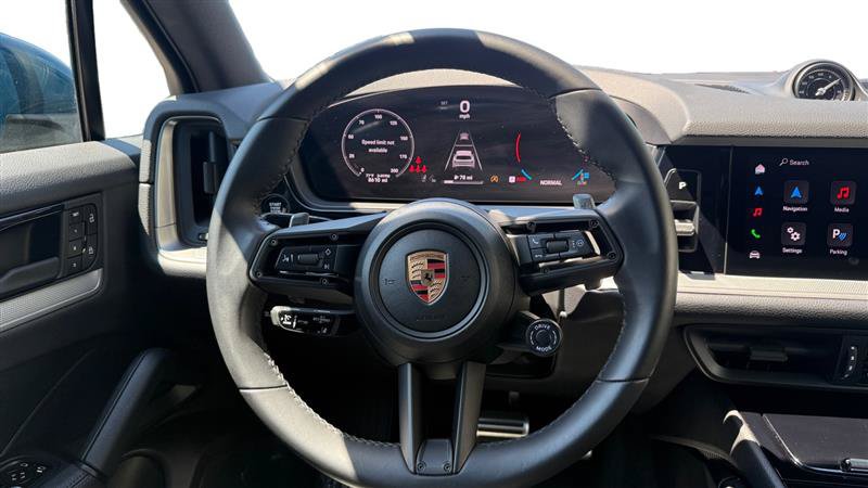 Used 2025 Porsche Cayenne S w/ Premium Package Plus AWD/4WD image 13