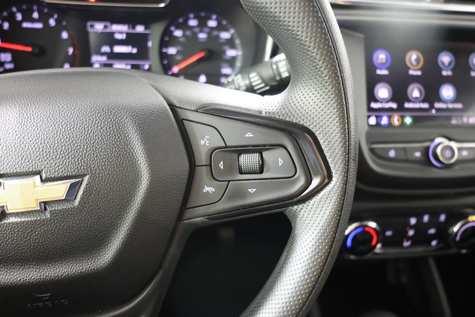 Used 2023 Chevrolet TrailBlazer LT FWD image 18