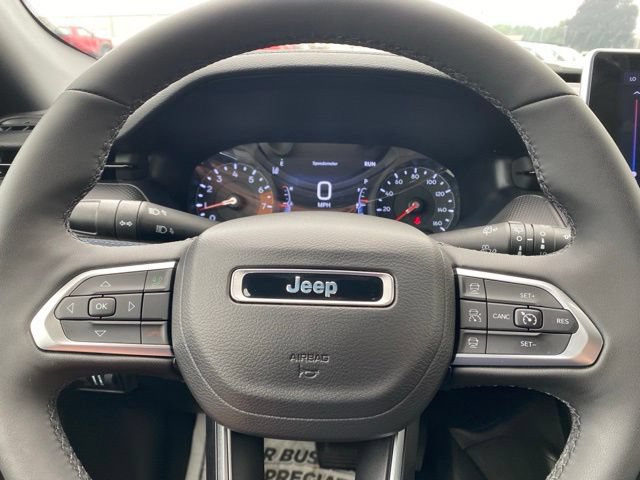 Used 2026 Jeep Compass Limited AWD/4WD image 24