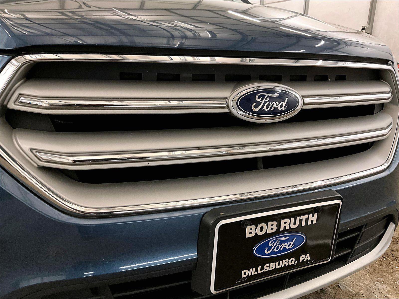 Used 2018 Ford Escape SE image 29