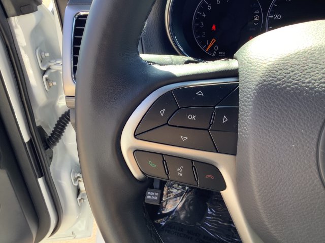 Used 2022 Jeep Grand Cherokee Laredo X AWD/4WD image 13