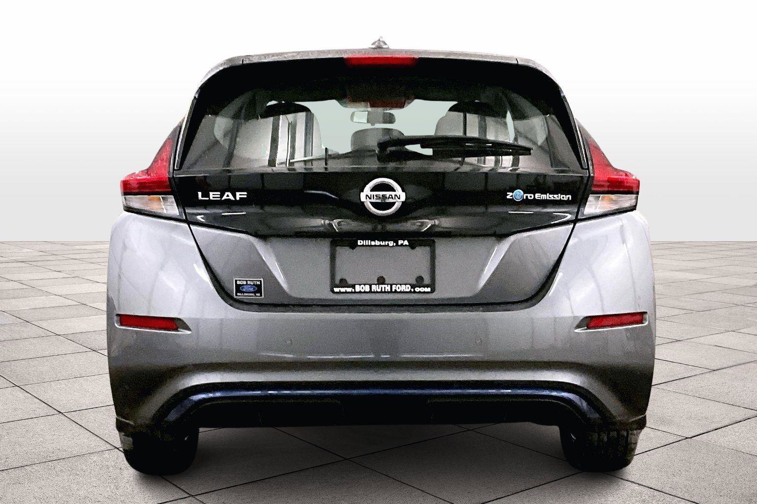 Used 2022 Nissan Leaf S image 4