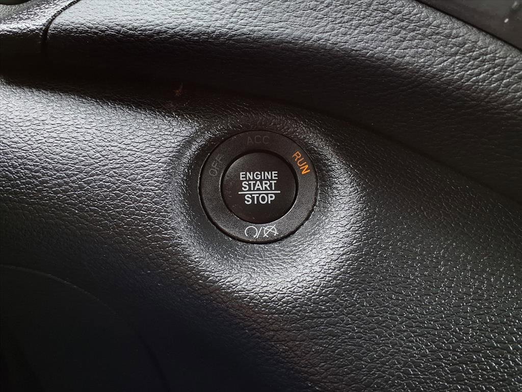 Used 2022 Jeep Cherokee Trailhawk w/ Premium Leather Package image 17