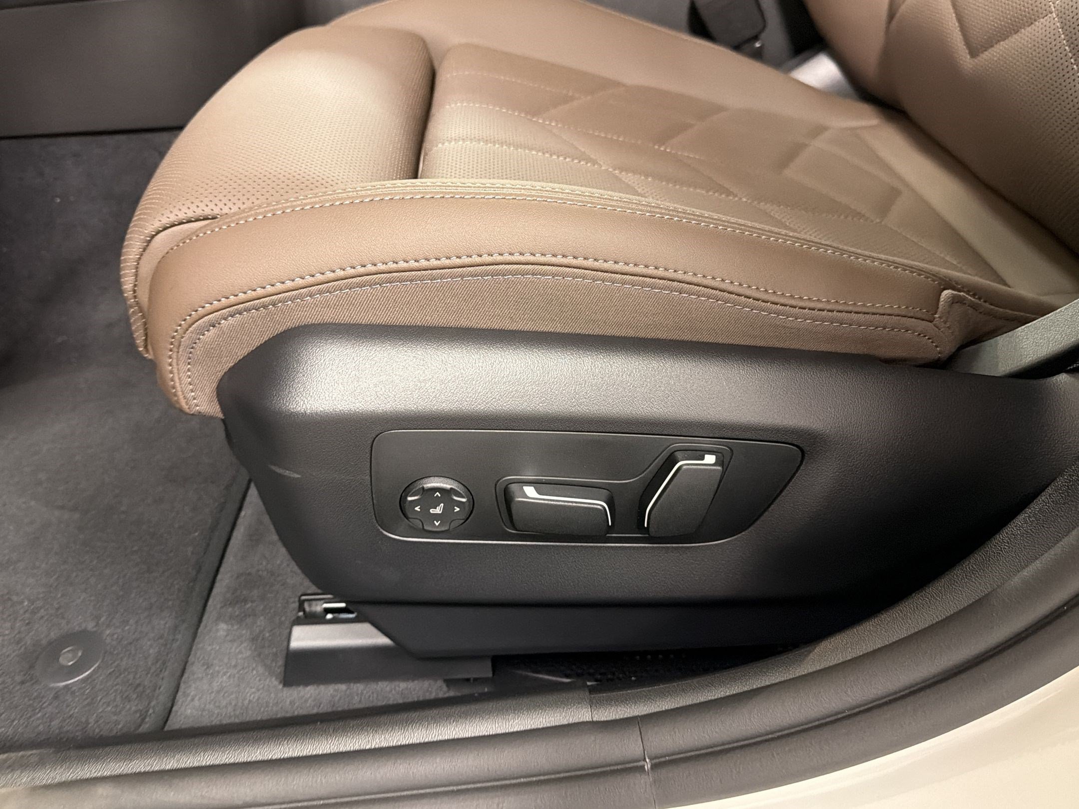 New 2027 BMW 530i RWD image 15