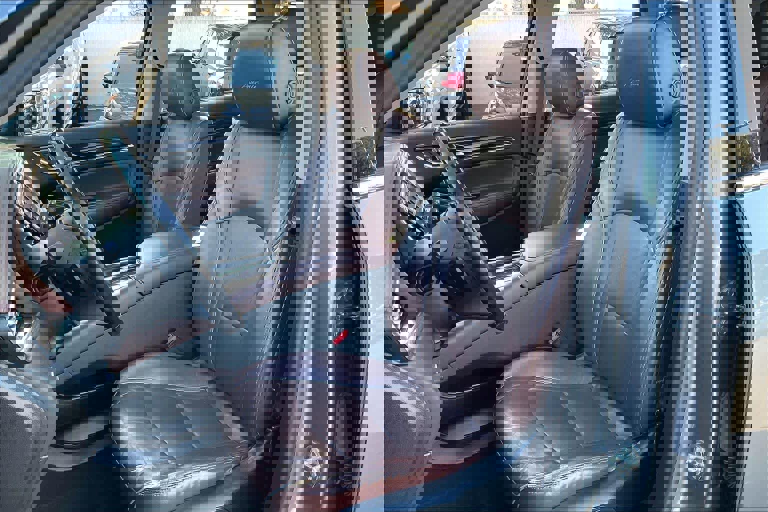 Used 2018 Buick Enclave Avenir w/ Avenir Technology Package image 27