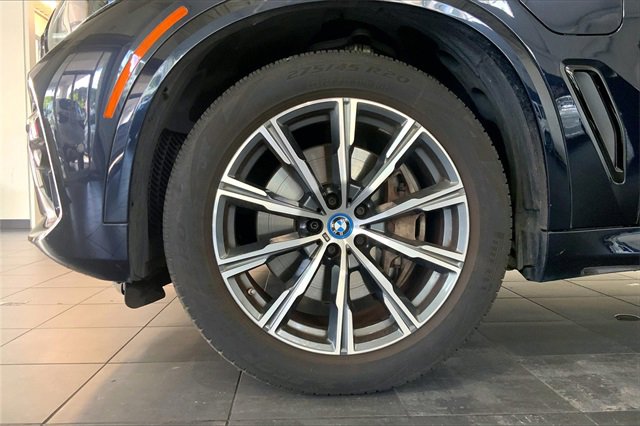 Used 2022 BMW X5 xDrive45e w/ M Sport Package image 9