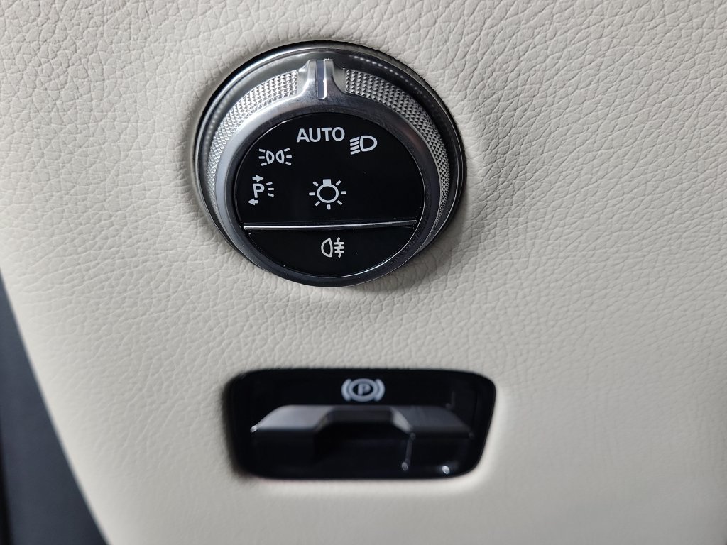 Used 2026 Mercedes-Benz GLC 300 image 29
