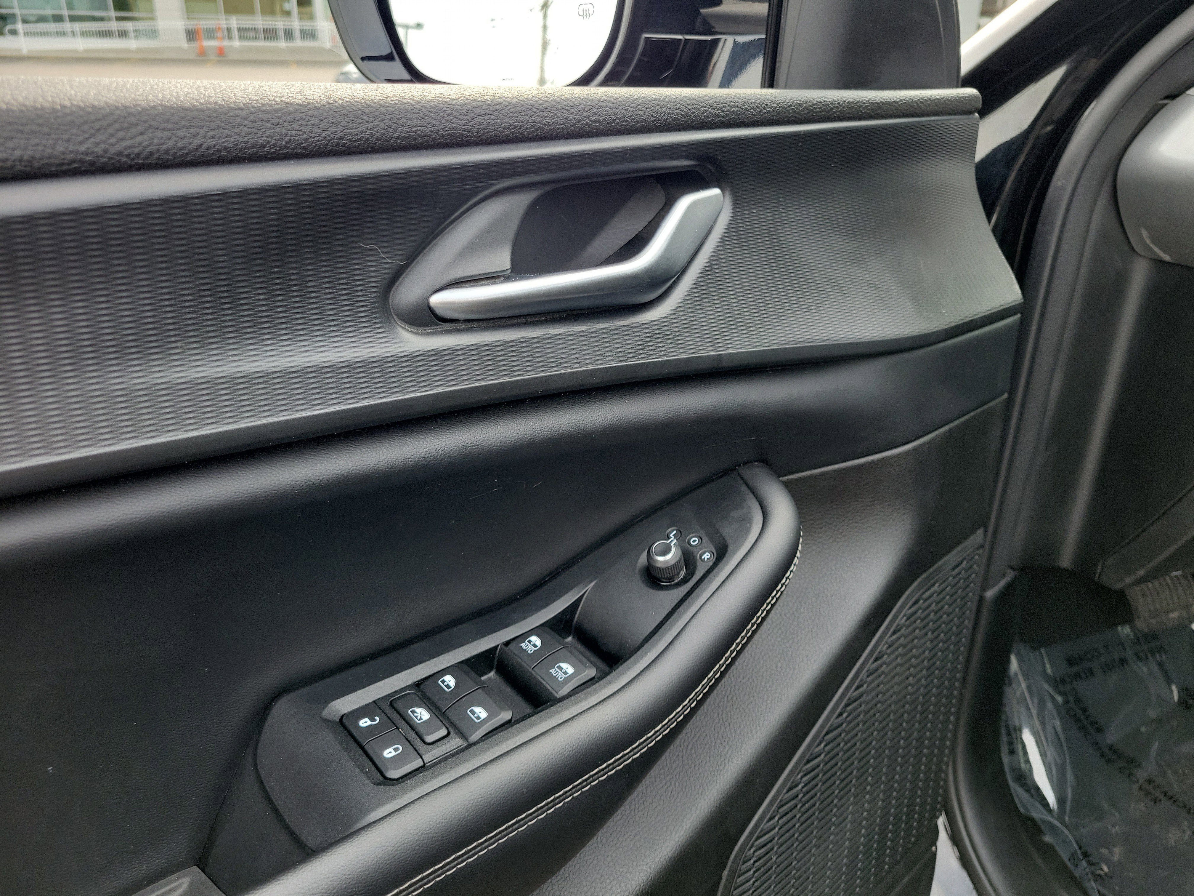 Used 2023 Jeep Grand Cherokee L Laredo AWD/4WD image 18