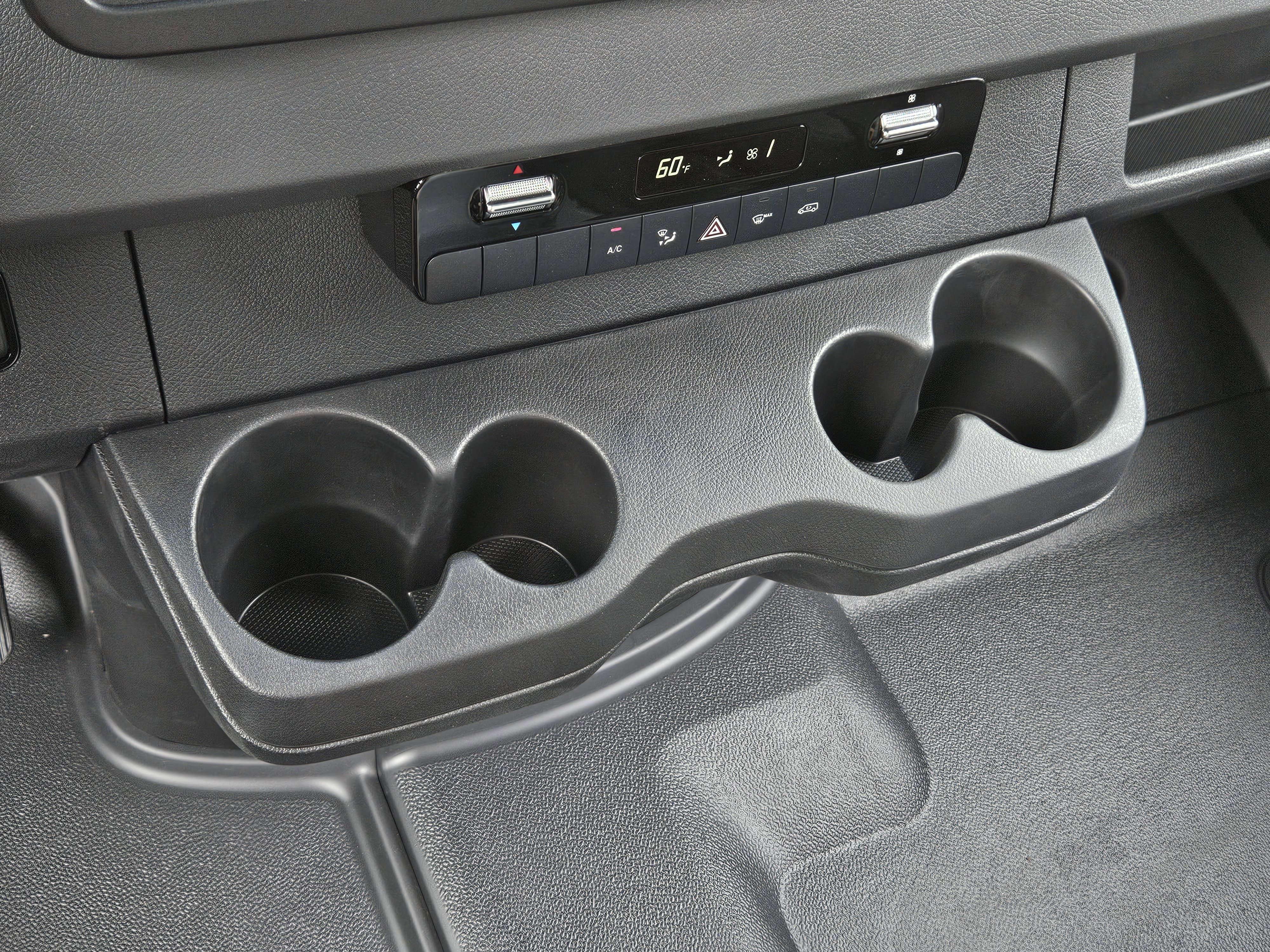 Used 2023 Mercedes-Benz Sprinter 3500 image 28