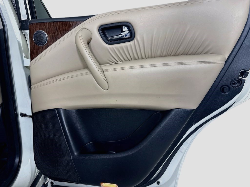 Used 2020 Nissan Armada Platinum w/ Captain's Chairs Package RWD image 27