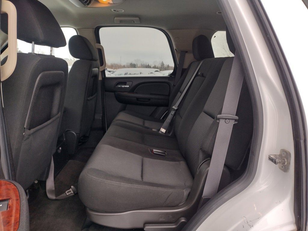 Used 2014 GMC Yukon SLE image 12